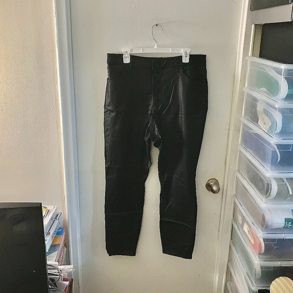 Women's Express Curvy Skinny Black Coated Pants - Size 16L